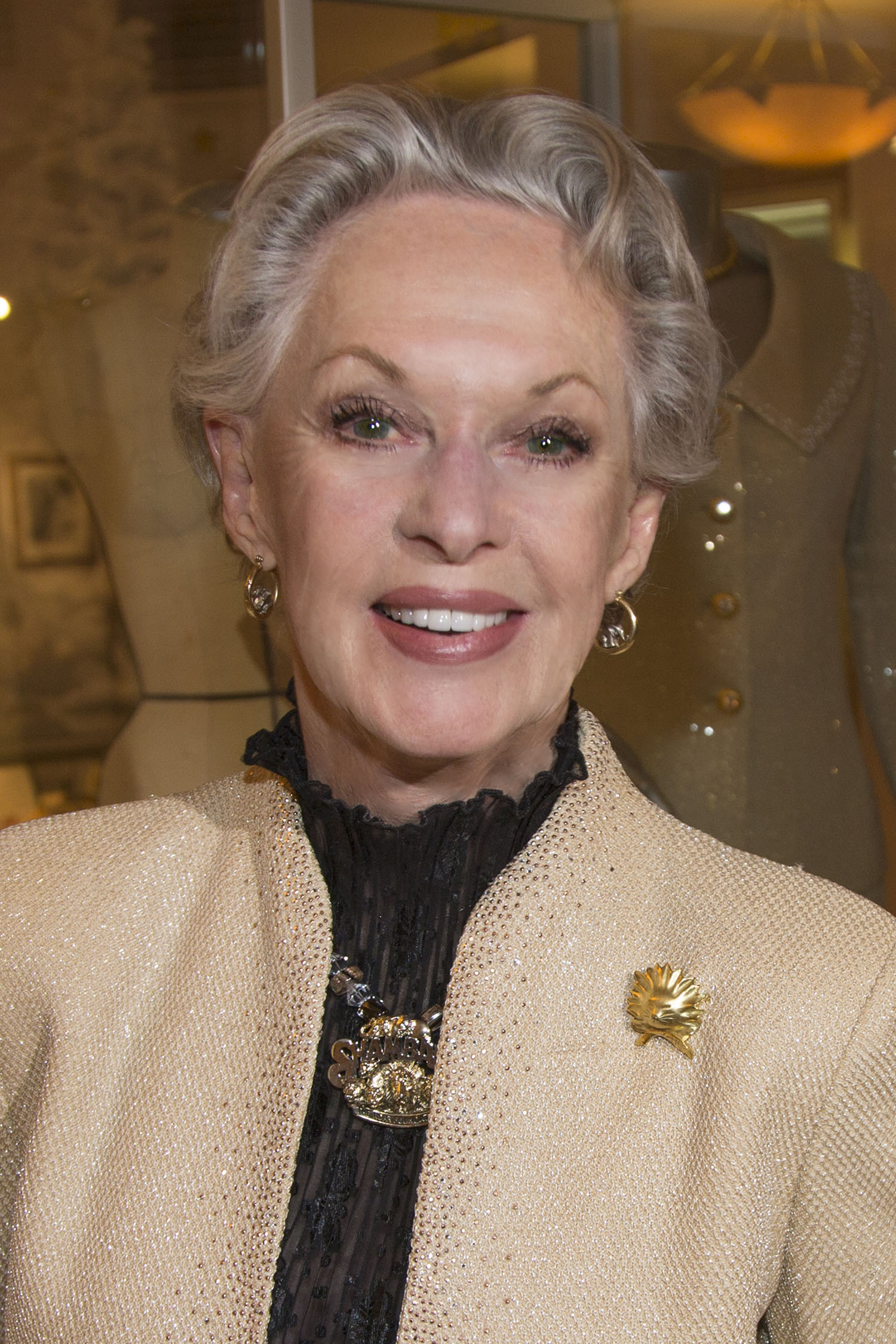 tippi hedren is la press club 2017 visionary award tippi hedren is la press club 2017 visionary award