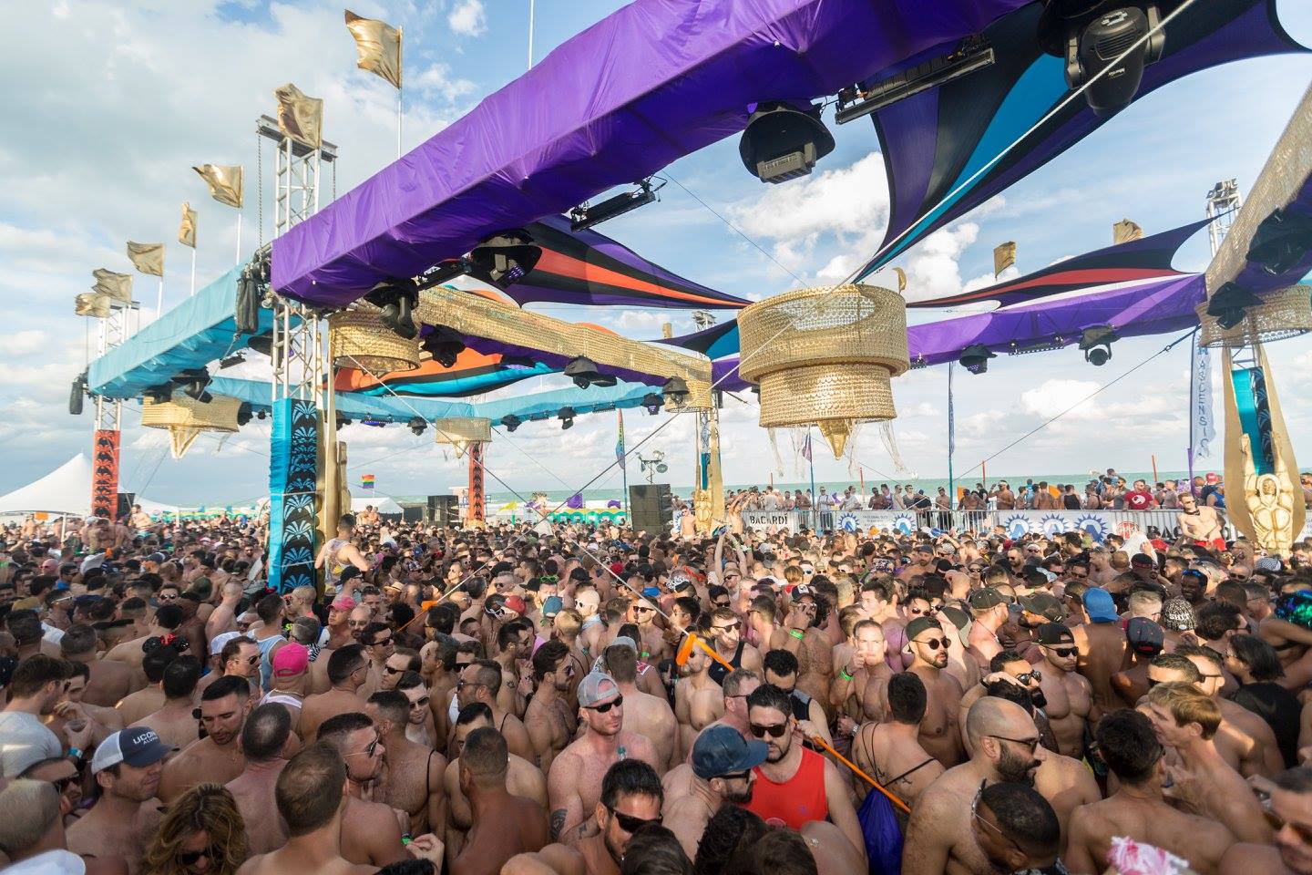 You Can Make Your Winter Party Festival 2018 Even Better by Staying at