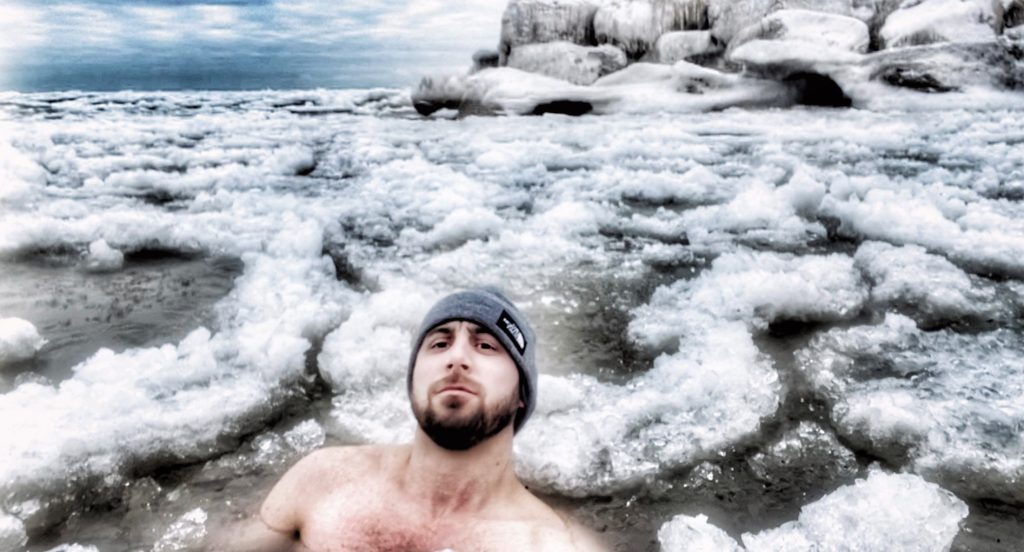 Milwaukee Man Plunges into Lake Michigan for 600th Consecutive Day