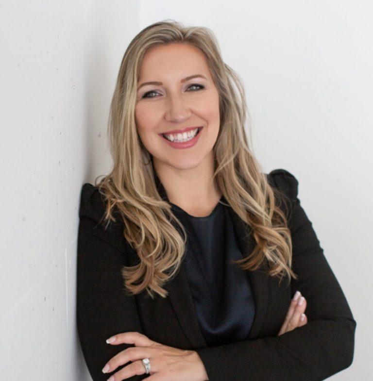 Signs of Bipolar Disorder Shares Dr. Rebecca Johnson Osei, a 2022